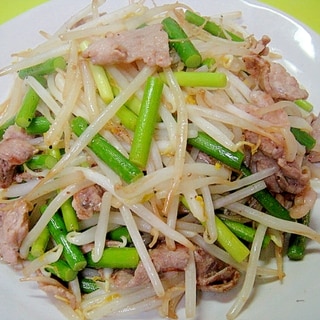 【うま塩】もやしとニンニクの芽豚肉のうま塩炒め